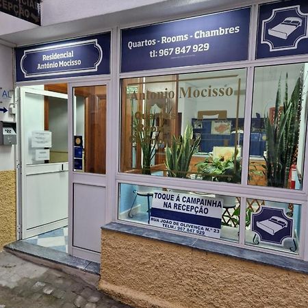 Residencial Antonio Mocisso Guesthouse Элваш Экстерьер фото