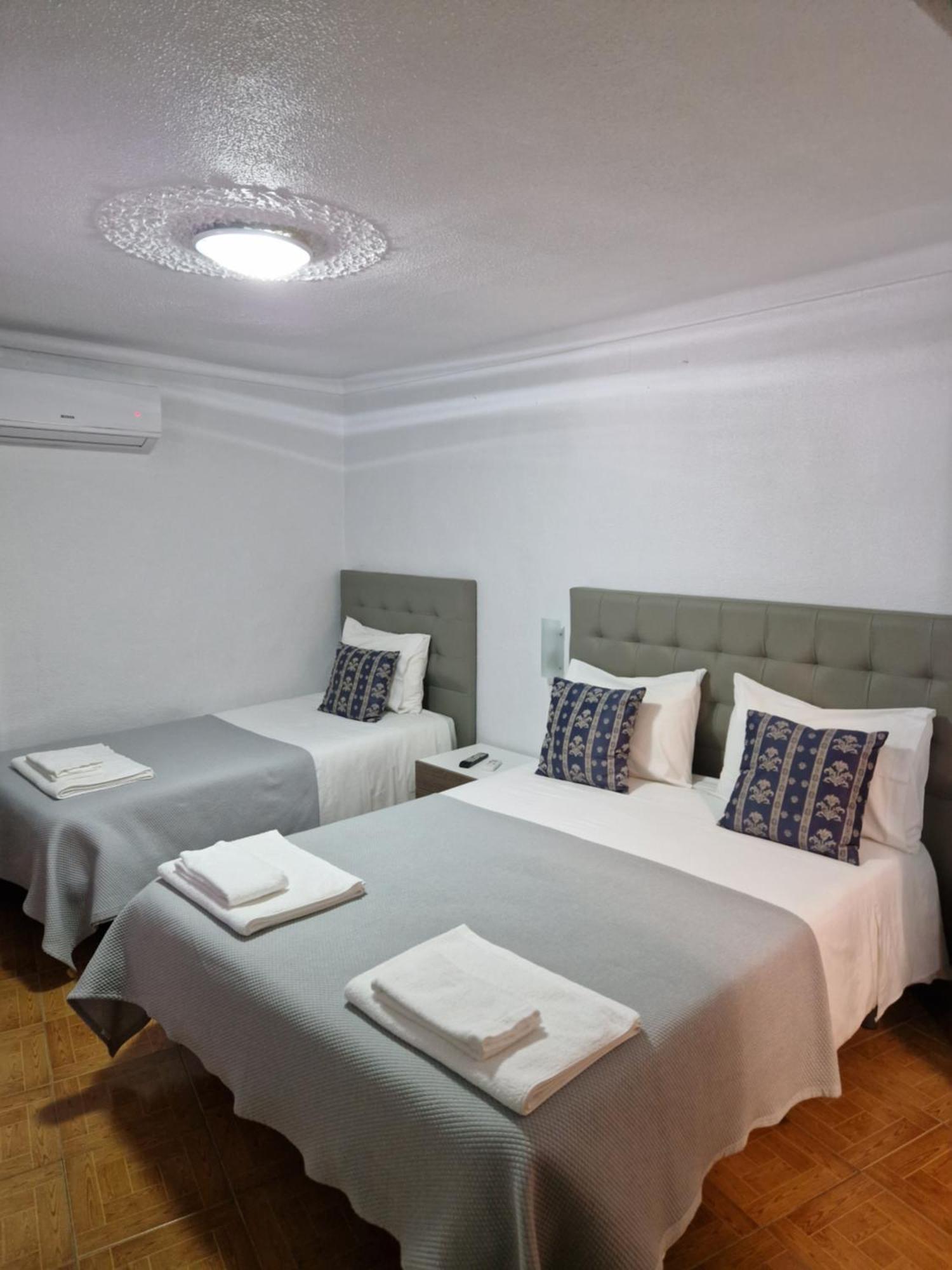 Residencial Antonio Mocisso Guesthouse Элваш Экстерьер фото